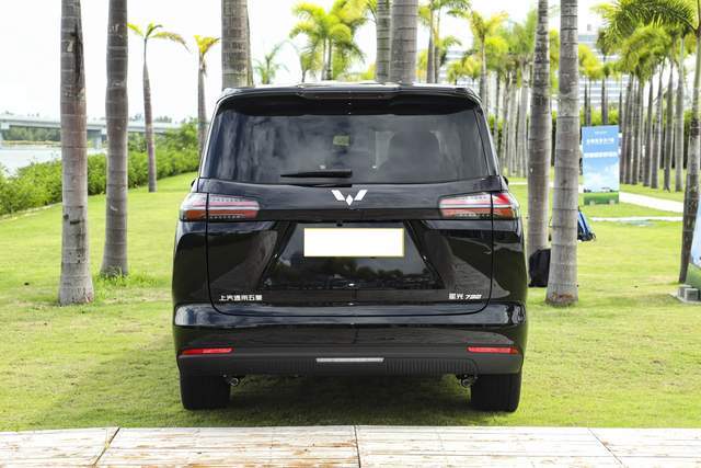 V外观漂亮7座布局15L插混大过奥德赛冰球突破豪华版五菱星光730 PHE(图13)