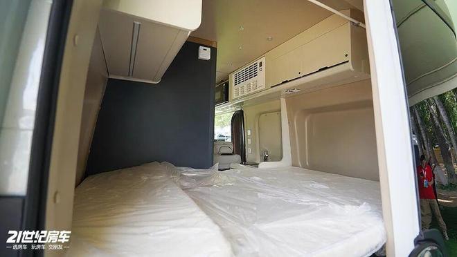 汽大通新途远界长续航混动B型房车冰球突破豪华版告别里程焦虑!上(图8) 汽大通新途远界长续航混动B型房车冰球突破豪华版告别里程焦虑!上(图8)